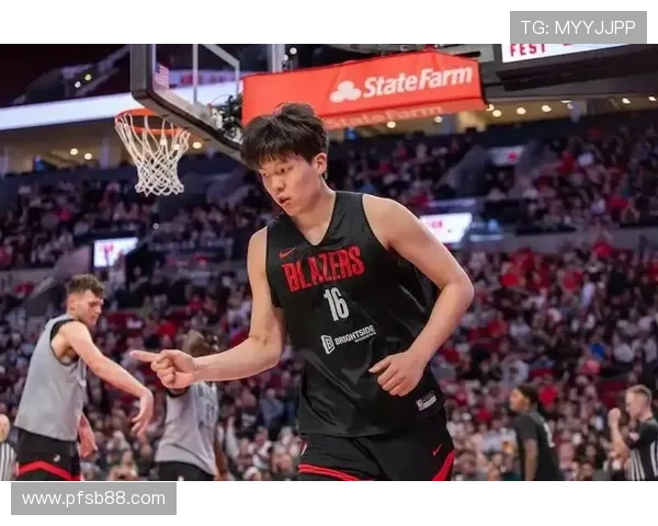 杨瀚森单节12分逆袭黑粉助队赢球 杨瀚森单节12分逆袭黑粉助队赢球